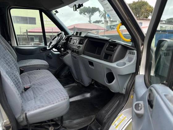 FORD TRANSIT 2.2 PASSAGEIRO TURBO DIESEL 3P MANUAL